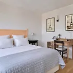 Appartements Kennedy Front Seine And Eiffel Tower